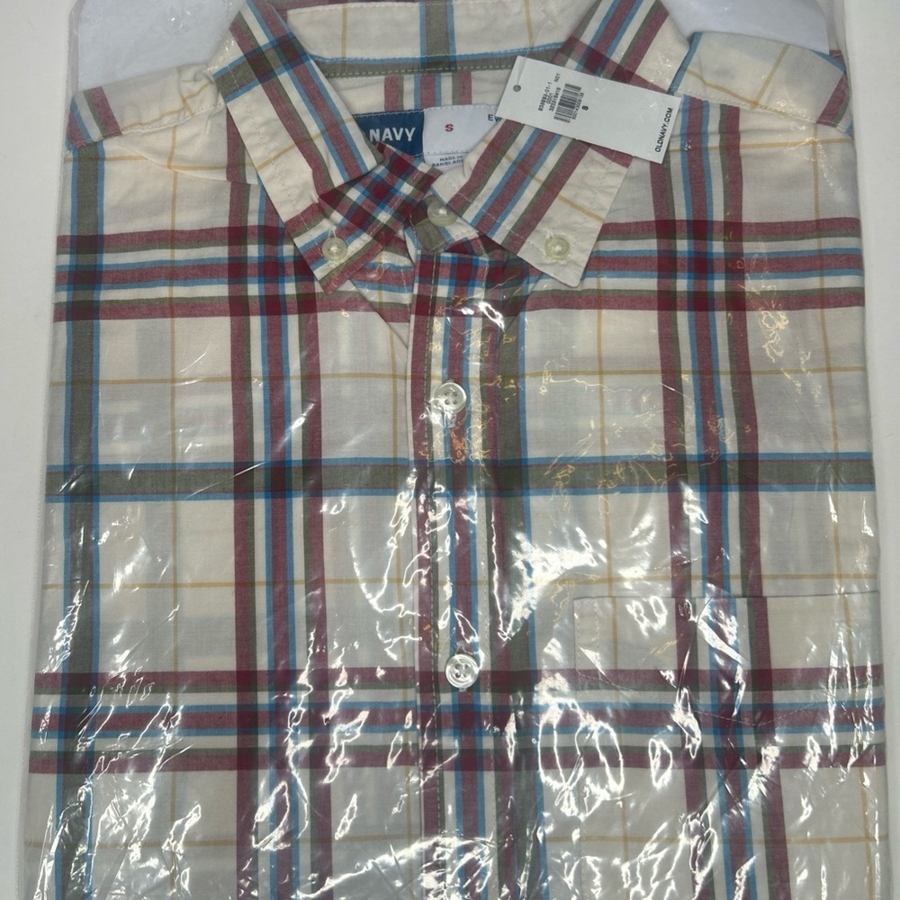 Men's Sz S  Red Plaid Long Sleeved Button Down Shirt by Old Navy Classic Fit - Picture 5 of 10